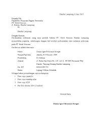 Dari data diri tersebut jangan lupa untuk menyertakan email maupun nomor handphone yang dapat dihubungi. Surat Lamaran Hotel Dengan