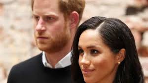 Le traversier Québec-Lévis encore prisonnier des glaces