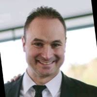 50+ perfiles de «Massari»