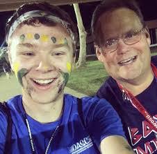 Darryl Andrews's Instagram, Twitter & Facebook