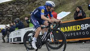 Check spelling or type a new query. Giro De Italia 2021 El Descalabro De Remco Evenepoel Entro A 25 Minutos Y Se Despide Del Podio Marca
