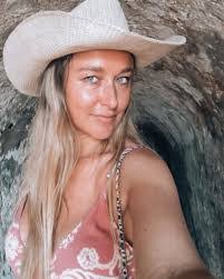 Marjorie Cooper's Instagram, Twitter & Facebook