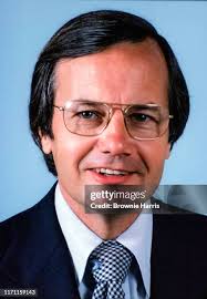 578 Bill Moyers Photos & High Res Pictures