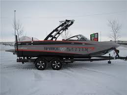 A powerboat built by malibu, the wakesetter 23 lsv is a ski and wakeboard vessel. 2012 Malibu Wakesetter Vlx For Sale In Saskatoon Sk Canada