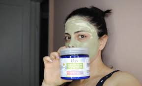 This Mom + MUA Makes Her Nightly Beauty Ritual A Time To Bond With Her  Daughters: Meet Tamara Janeli