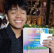 Me, a Tekken noob first joining groups like this