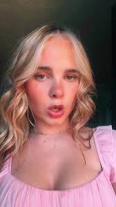 sadie hall (@sadiehalla)