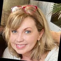 Celina Lowe's Instagram, Twitter & Facebook