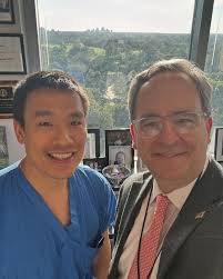 📸 from @DrJustinSacks: "Final" words with one of our WashU Plastic Surgery  chief residents David Chi MD PhD. I have known David now for half a decade.  He is off to Mayo