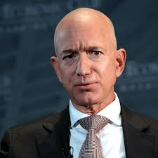 Born january 12, 1964) is an american internet entrepreneur, industrialist, media proprietor, and investor. Amazon Chef Jeff Bezos Mit Affare Blossgestellt War Donald Trump Involviert Bunte De