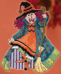 Beads, charms, 14 ct perforated paper, floss, needles, chart and instructions. Benjamin Beaded Counted Cross Stitch Ornament Kit Mill Hill 2013 Nativity Trilogy Mh193302 Needlework Arts Crafts Sewing Ekoios Vn