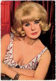 1960s Hairstyles For Women 1960s Hair 1960 Hairstyles Womens Hairstyles