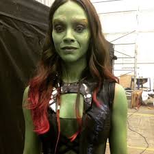 Her father was dominican and her mother is puerto rican. Zoe Saldana