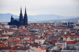 Voici quelques idées de guides touristiques à acheter. Meteo Clermont Ferrand 63000 Puy De Dome Previsions Meteo Gratuite A 15 Jours La Chaine Meteo