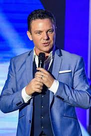Stefan mross ist ein deutscher musiker, sänger und moderator. Stefan Mross Zittert Um Seine Show Immer Wieder Sonntags Gala De