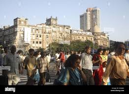 Street scene ; Traffic on road ; Fort ...
