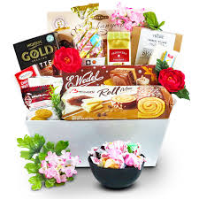 Whether you celebrate valentine's day or palentine's day, treat the special guy in your life with one of these thoughtful gifts. Gourmet Gift Basket Store Free Shipping Across Canada On Gift Baskets