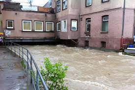 Temperatur, wetterzustand, niederschlag, wind am montag ist es in kirchheim unter teck regnerisch. Uberschwemmungen In Baden Wurttemberg Kirchheim Teck Lauter