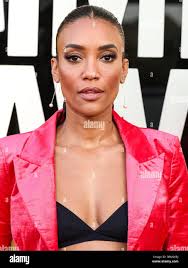 Black annie hi-res stock photography and images