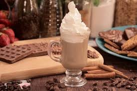 Café Cremoso Com Creme De Leite Cafe Russo Gelado Confira O Que E E Como Fazer Esse Drink Receitas Receitas De Cafe Cafe Gelado