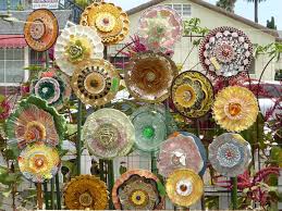 Plate Flowers 587 Garden Yard Art Glass And Ceramic Plate Flower Glass Garden Flowers Glass Garden Art Glass Garden