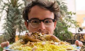 Bag-piping Ross pop in to all countries in high sounds