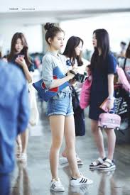 Top 10 K Pop Idols Voted With The Best Legs Koreaboo Gaya Model Pakaian Model Pakaian Pakaian Trendi