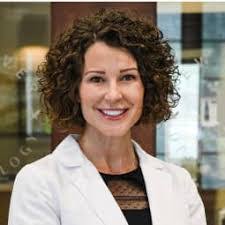 Amanda Cornwell's Instagram, Twitter & Facebook