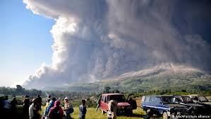 Armen menjelaskan saat ini gunung sinabung masih berada pada status level iii atau siaga. Abcfpz5rizcqcm