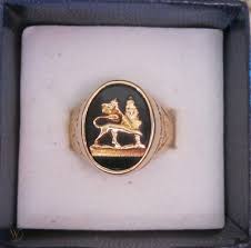 We make this world famous design of the judah ring in sterling silver and in 14,18,and 22 carat gold completely hand made, these gold rings take about 9 man hours to be completed and customized as per your finger size. Ethiopian 18k Gold Lion Of Judah Ring Haile Selassie 150406031