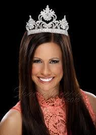 Jennifer Loveday's Instagram, Twitter & Facebook