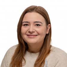 Carrie Claus's Instagram, Twitter & Facebook