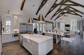 Bayfront Residence In Florida Tastefully Decorated With Natural Light Decor Living Room Decor Modern Contemporary Homes