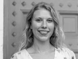 Genevieve Roth's Instagram, Twitter & Facebook