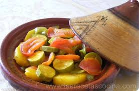 🎓 en el siguiente vídeo veremos cómo cocinar en un tajine marroquí, las características que aporta a la elaboración y las ventajas de esta técnica culinaria y resolveremos también algunas dudas. Tajine De Verduras Recetas De Cocina