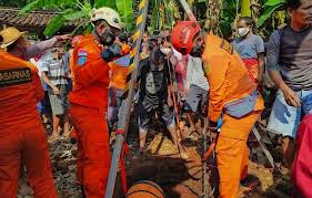 Diri berupa masker agar dapat mereduksi jumlah partikel yang kemungkinan. Depresi Warga Jepara Lompat Ke Sumur Sedalam 20 Meter Bagian 1