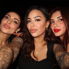 Desiree Candelaria's Instagram, Twitter & Facebook