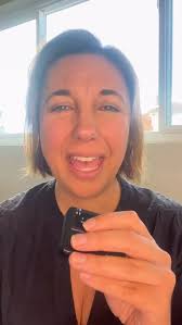 Sabes usar “e tal” em português? É fácil! Usamos muito depois de números,  semelhante ao “something” em inglês., Escreve uma frase nos comentários  para praticares!, #portuguese, #portugueselanguage, ...