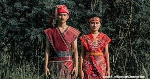 Kampung naga yang di sini sebenarnya hanya tercantum dalam peta desa. 17 Suku Di Indonesia Yang Wajib Diketahui
