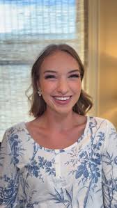 💜Hi everyone! It has been a hot minute, and it's a new year, so I wanted  to bebop over and reintroduce myself! 💙My name is Elizabeth Rist, and I  have been a