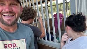 World Record Handshake 2