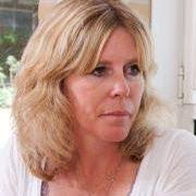 Cindy Arends's Instagram, Twitter & Facebook