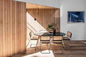 Nestled Among The Quiet Streets Of The Bayside Melbourne Suburb Of Elwood The Silhouette Hytte House By Figr Architect New Living Room Home Additions Interior
