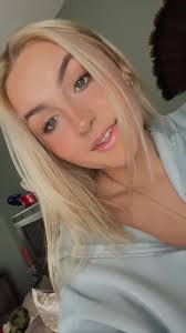 A little obsessed with the new hair 💛 #nc #blonde