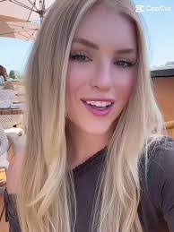 Hannah Toth's Instagram, Twitter & Facebook