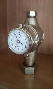 Contador de agua tipo woltmann. Un Contador De Agua Clock Mantel Clock Quartz