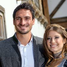 13.08.2021 · cathy hummels postet foto: Cathy Hummels Und Mats Geben Erstmals Einblicke In Villa In Munchen Promi Tv