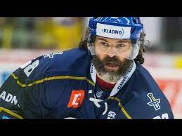 Jaromir jagr will continue his professional hockey career for a 30th season when he skates with the kladno knights in the czech republic. Believe It Or Not Jaromir Jagr Is Still Playing Pro Hockey Youtube