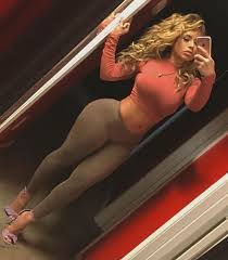 She's become popular for her curvy body, which now inspires women around the world. Uzivatel Thomas Lavalle Na Twitteru Fitness Goddess Jacqueline Petzak Misspetzak The Question Isn T Why She Has 1 5 Million Instagram Followers But Why She Doesn T Have A Whole Lot More Https T Co O9qn0geaud