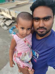 ছোট্ট একটি মুখে,...!!🥀 ফুটেছে চাঁদের আলো, নরম গালের টোকা পেলে, মনটা হয়ে  যায় ভালো...!!🥀 হাঁটতে শেখে ধীরে ধীরে, পড়ে আবার উঠে। শিশুরা যেন স্বপ্ন ...